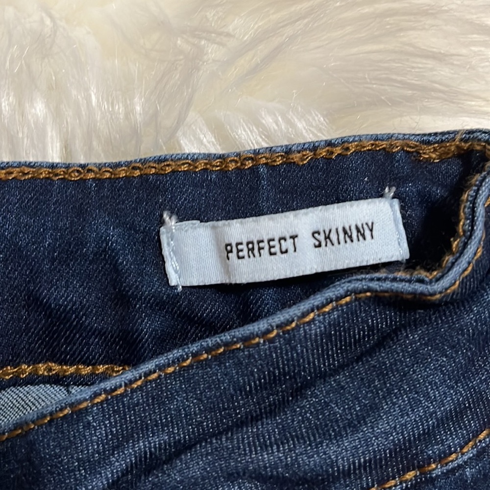 William Rast Jeans - Picture 4 of 8